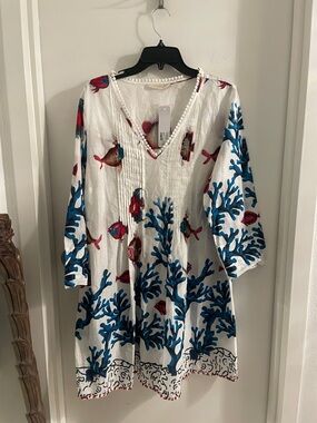 NWT Soft Surroundings LRG Seychelles white Fish Coral cotton v-Neck Tunic $89.95